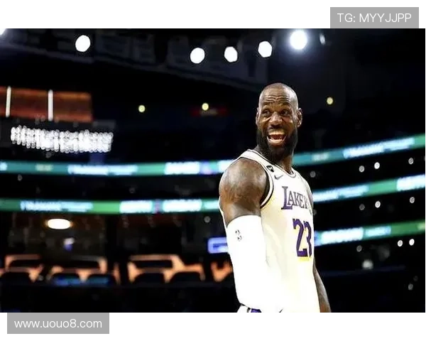 詹姆斯：东里持球我拼命抢板接球